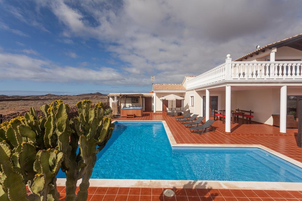 The Fit Retreat Lajares Bagian luar foto
